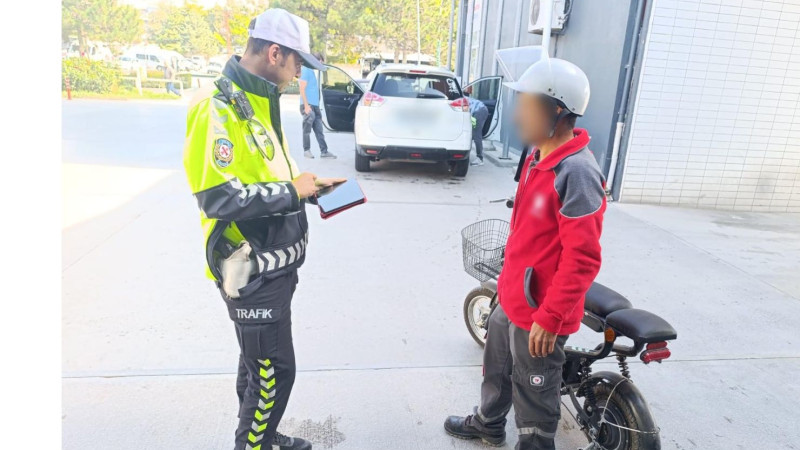 Elektrikli Bisiklet ve  Scooter sürücüleri  Dikkat!