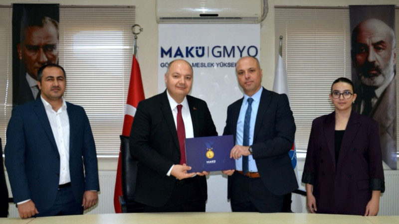 Gölhisar’da Üniversite Belediye El Ele