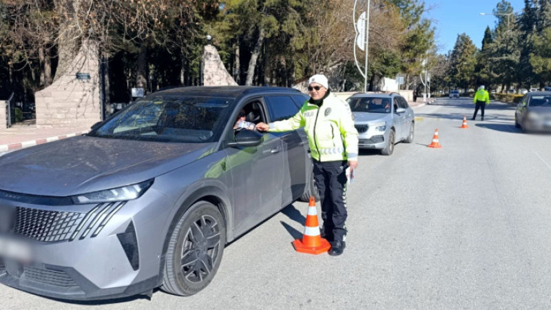 Trafikte Eğitim ve Denetim Sürüyor