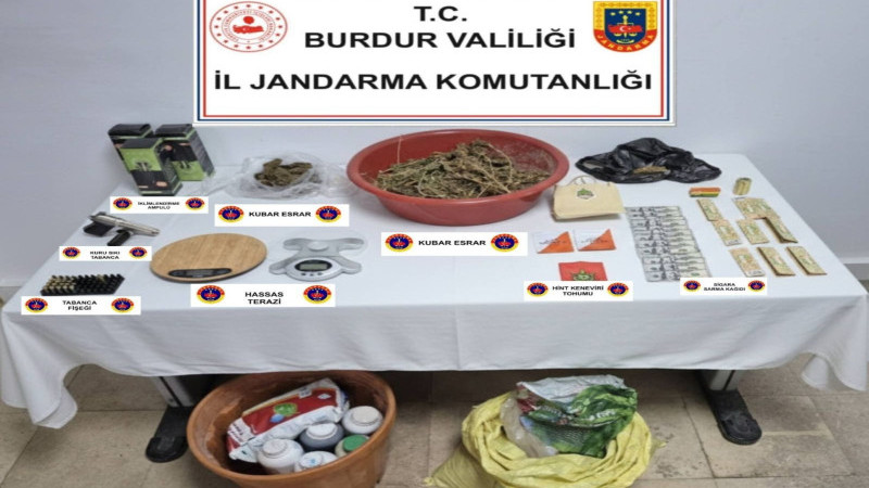 Jandarmadan Uyuşturucuya Büyük Darbe 607 Gram Esrar Ele Geçirildi, Şüpheli Ceza evinde