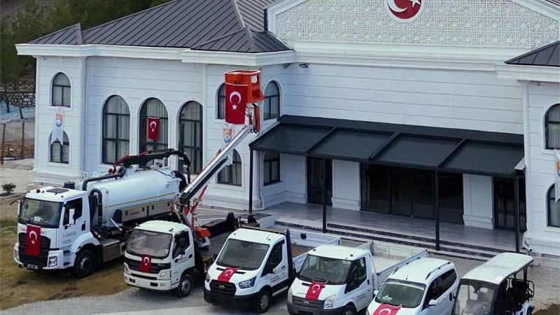 Gölhisar’da Hizmet Araçları Artıyor