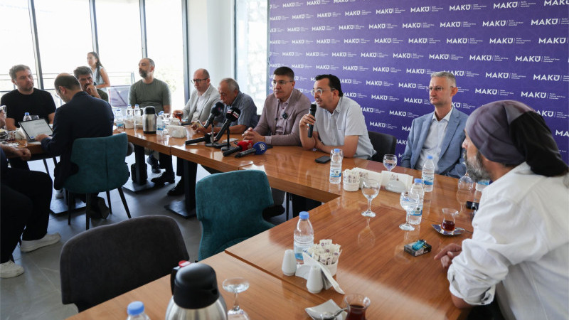 Rektör Dalgar gazetecilerle buluştu 