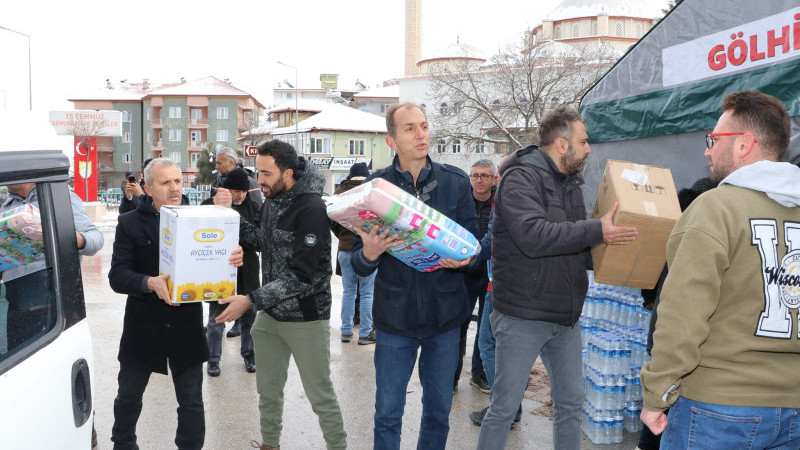 Gölhisar Depremzedelerin Acılarını Paylaşıyor