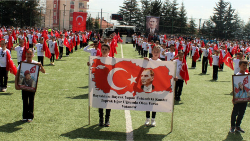 Türkiye Büyük Millet Meclisinin açılışının 105. yılı ilçemizde coşkuyla kutlandı