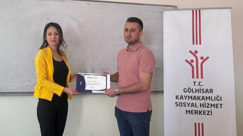 Gölhisar Kaymakamlığı Sosyal Hizmet Merkezi ekipleri