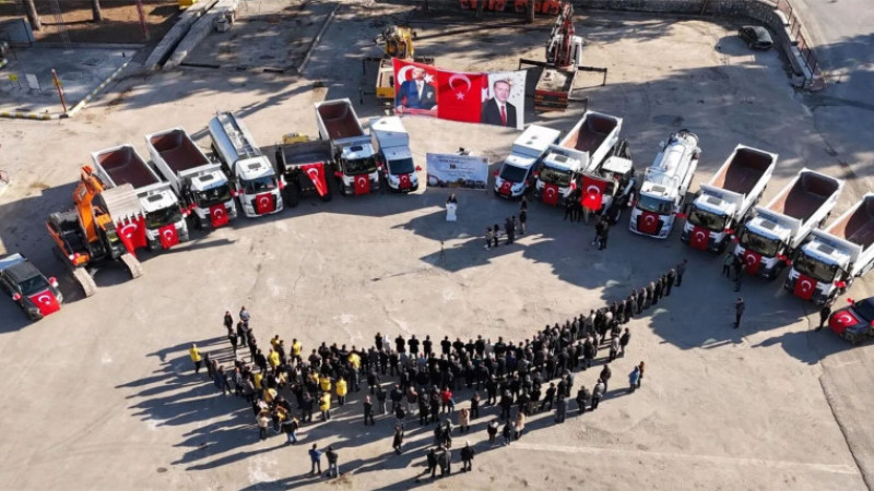 115 Milyonluk Yatırım, 16 Yeni Güç